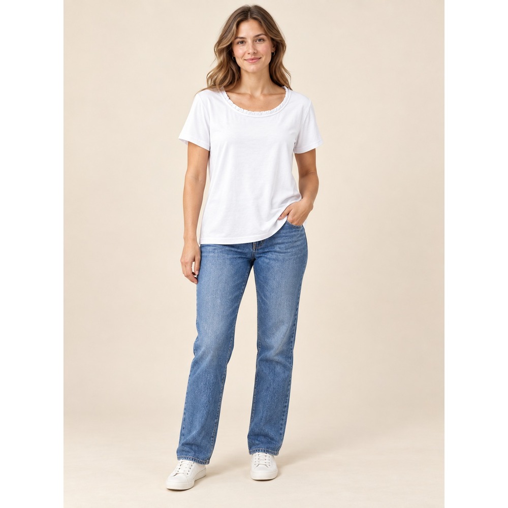 New Mayberry White Top Women's Size XXL Ruffled Round Neckline Short Stretch T